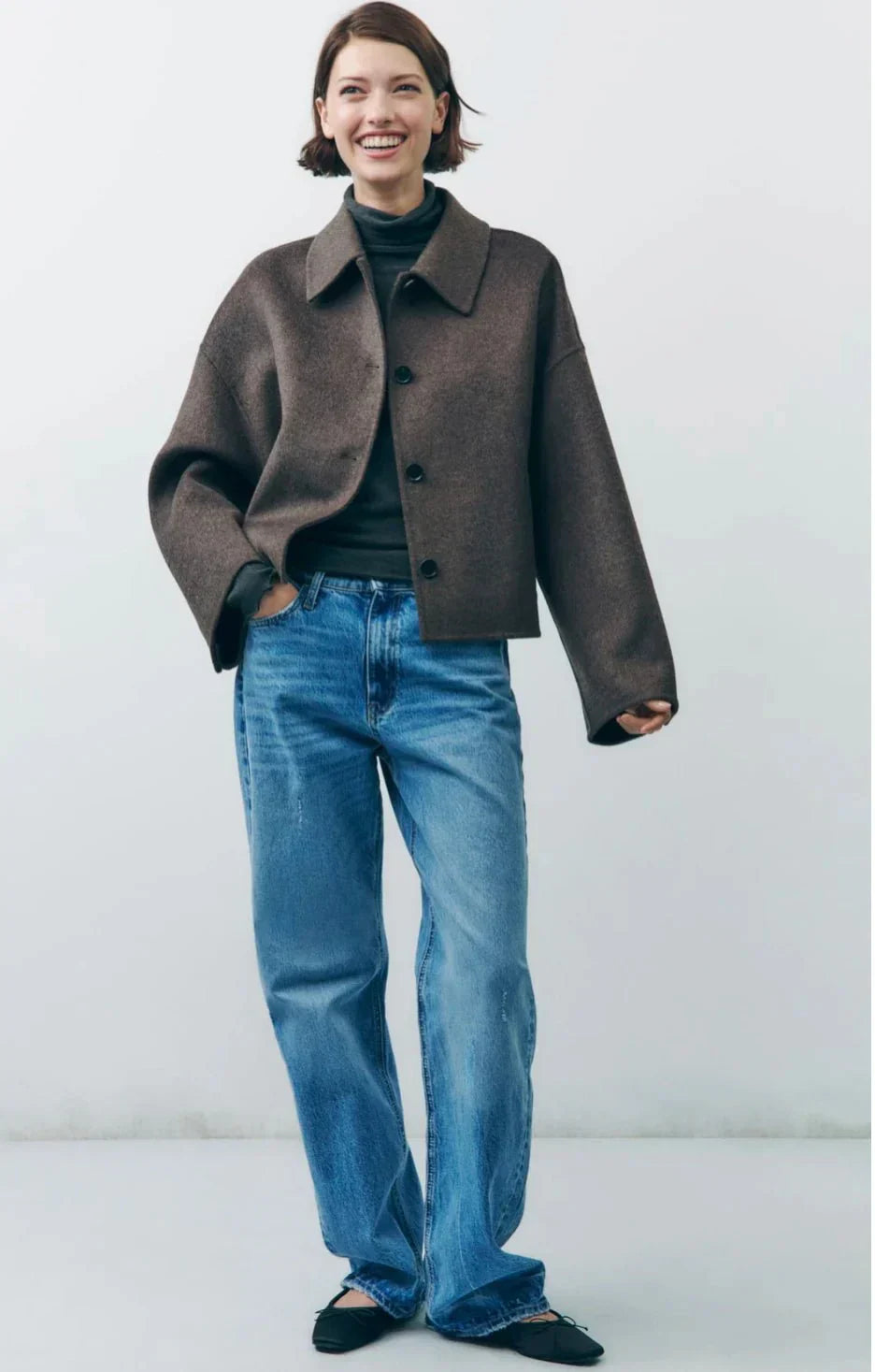 Carolyn | Women's Cropped Oversized Jacket