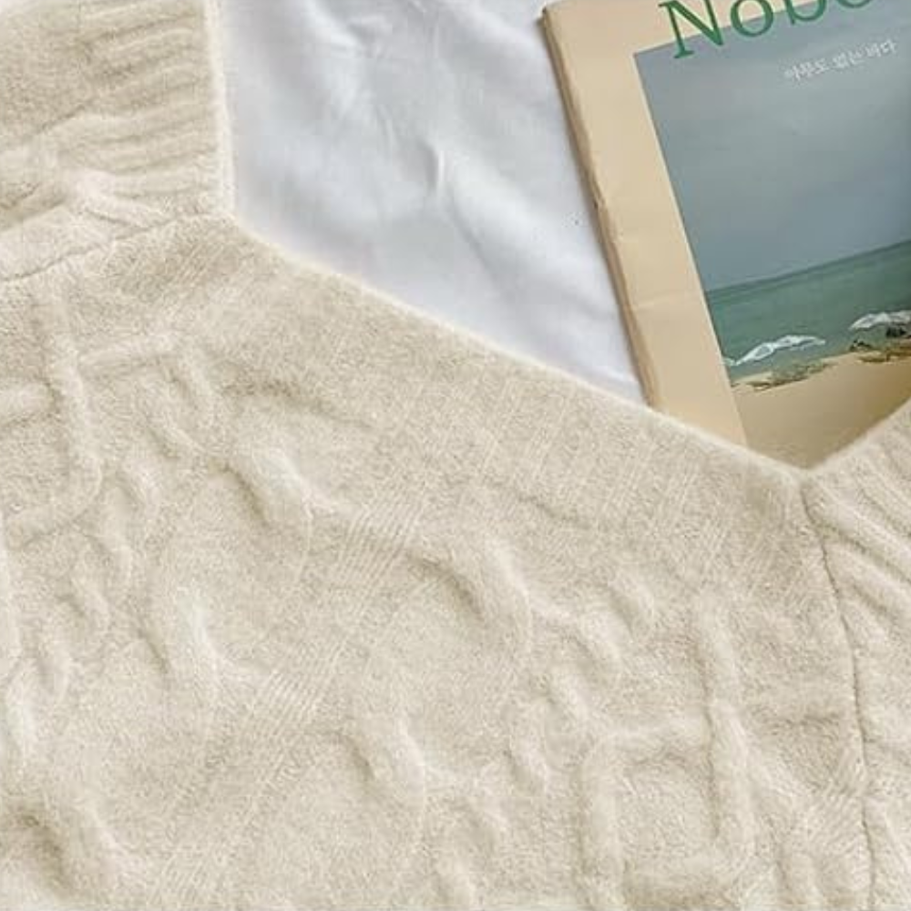 Ava® | Trendy knitted sweater with puff sleeves