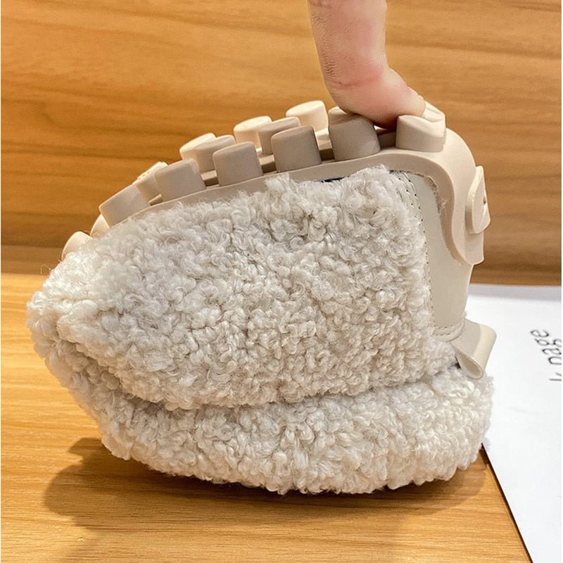 Begoña | Fluffy slippers with soft soles