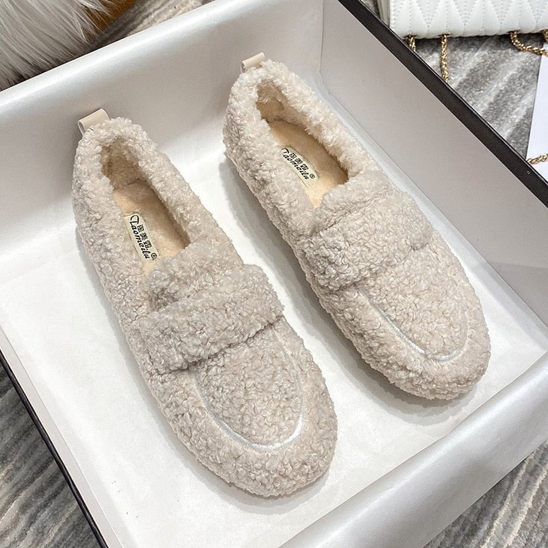 Begoña | Fluffy slippers with soft soles
