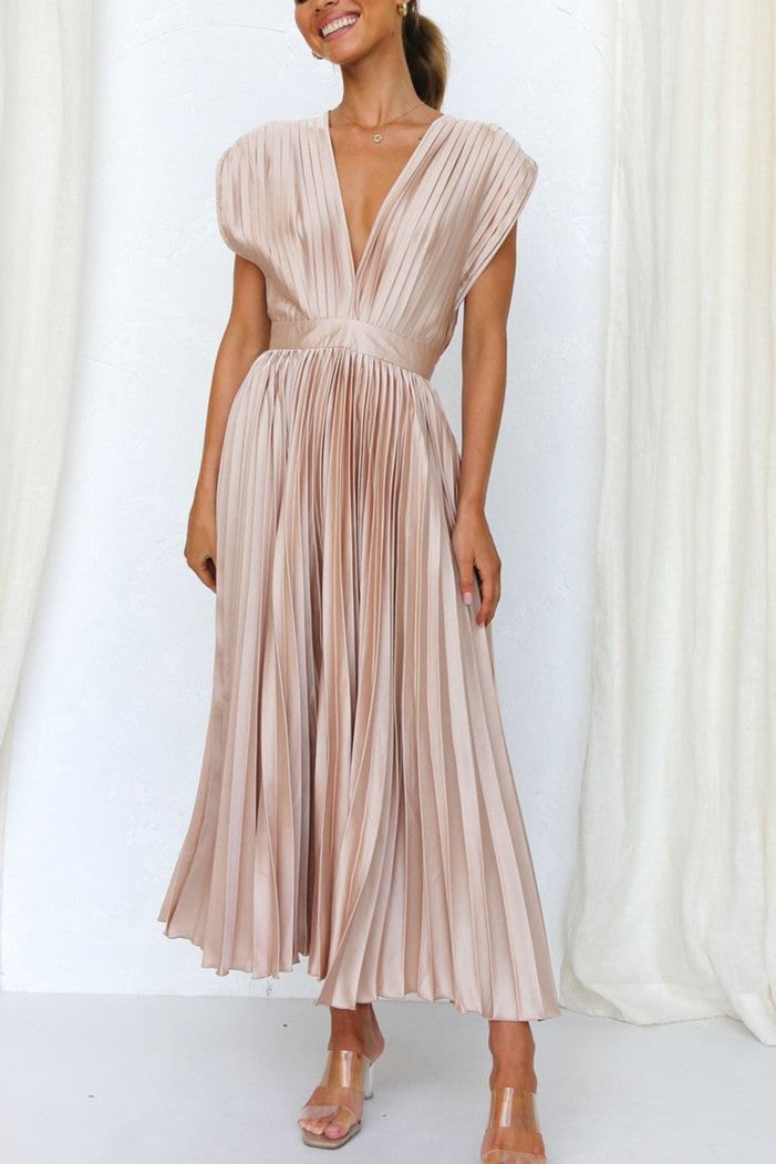 Cristina® | Dress Pleated V-neck midi dress