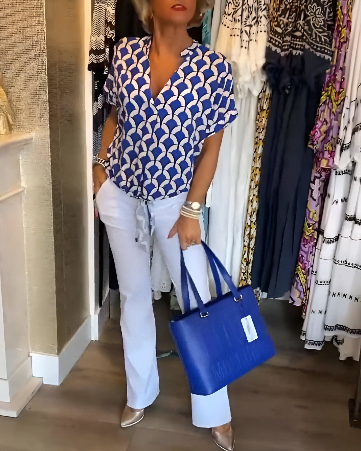 Breayle® | Printed Short Sleeve Blouse With V-Neck