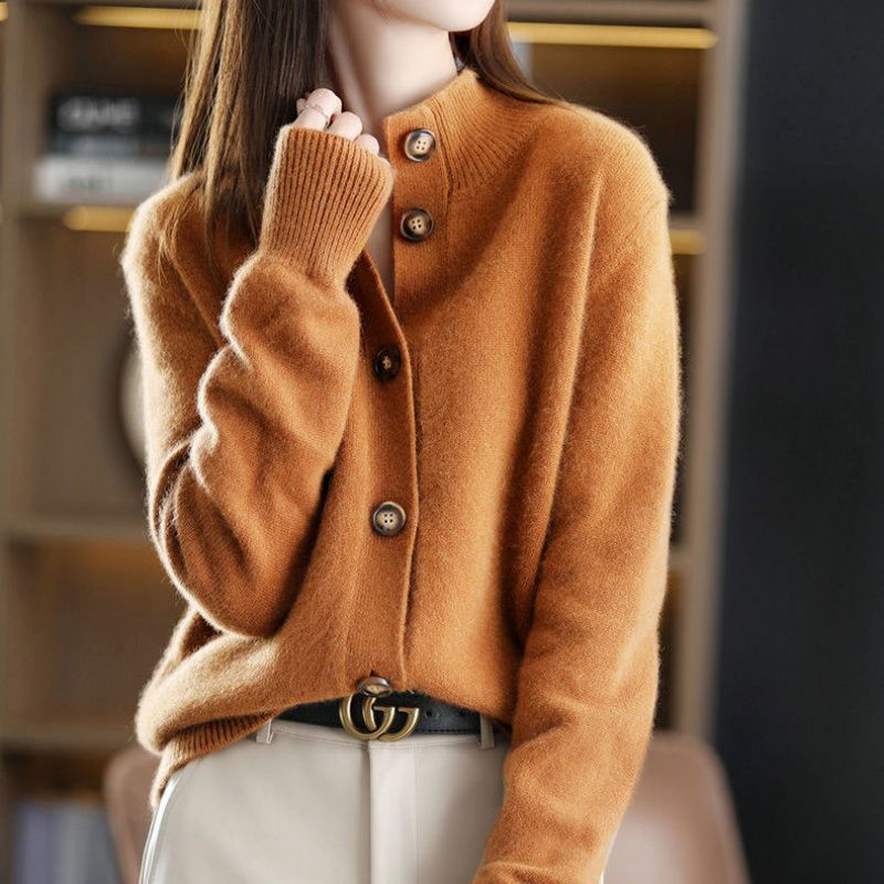Cristina | Timeless cardigan from cashmere