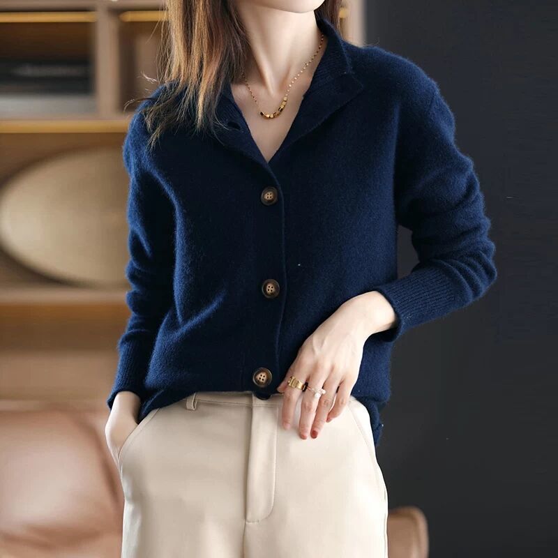Cristina | Timeless cardigan from cashmere