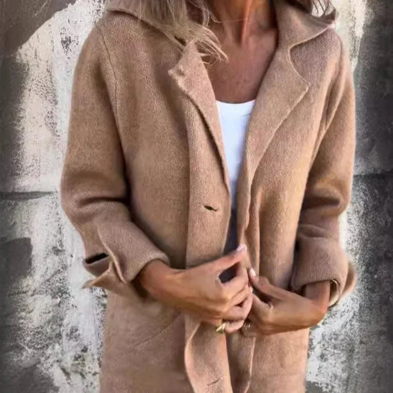 Carla® | Classic and comfortable winter cardigan