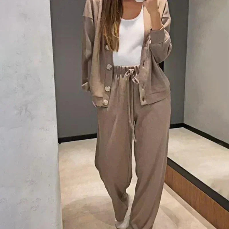 Clara® | Sporty set for women