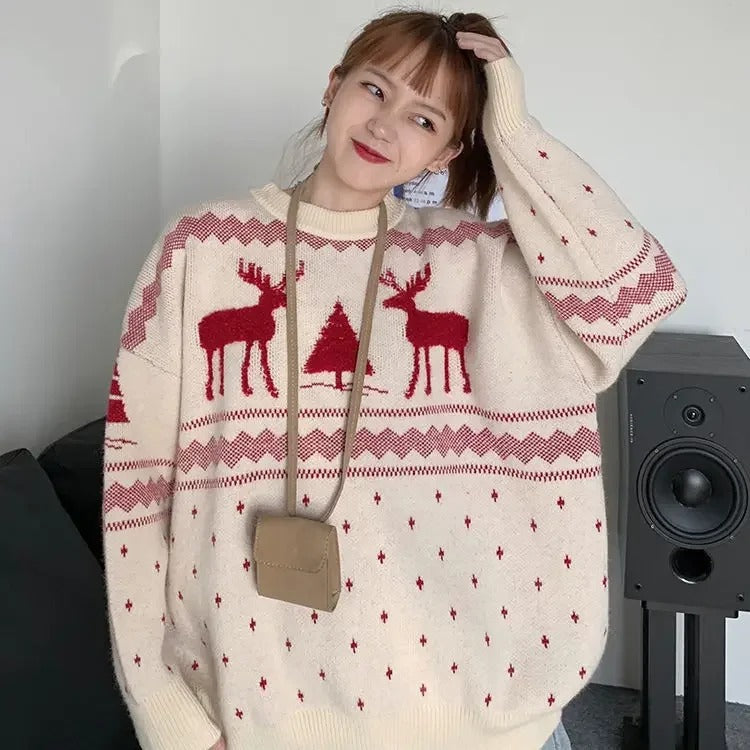Clara® | Women's oversized Christmas sweater with a moose motif