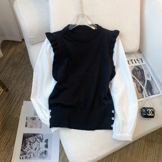 Carolina® | Women's knitted vest with ruffle detail