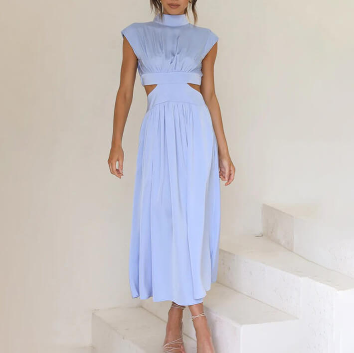 Carina® | Pleated dress with stand-up collar