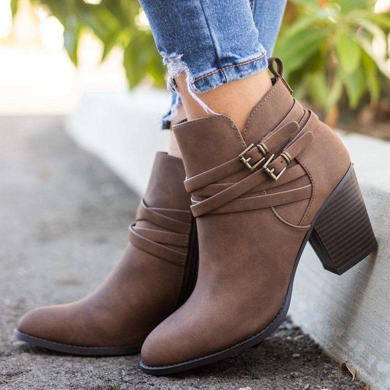Amira® | Fashionable, supportive orthopedic boots