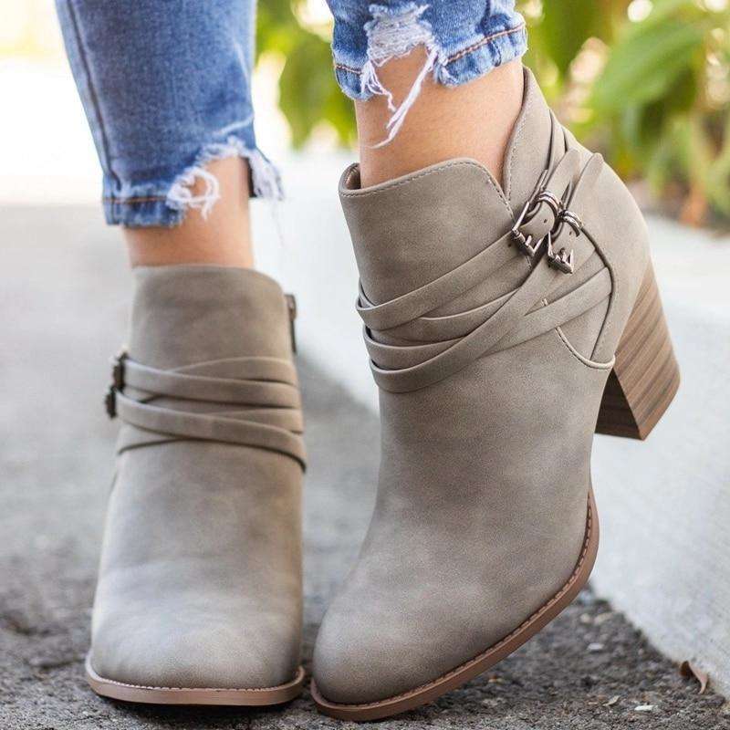 Amira® | Fashionable, supportive orthopedic boots