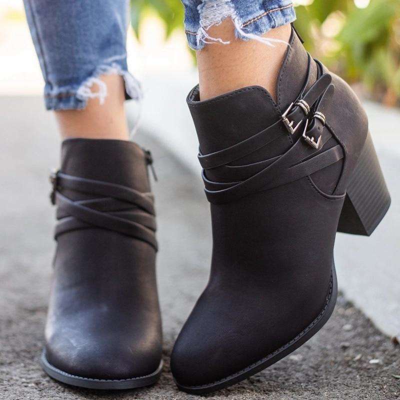Amira® | Fashionable, supportive orthopedic boots