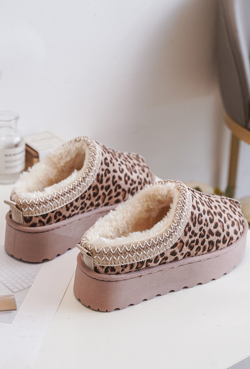 Bertila® | Warm Leopard Slippers