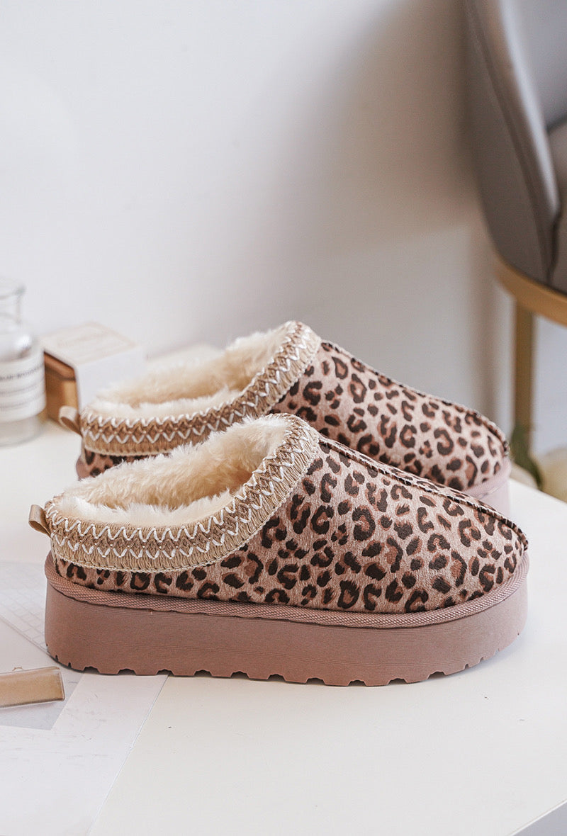 Bertila® | Warm Leopard Slippers