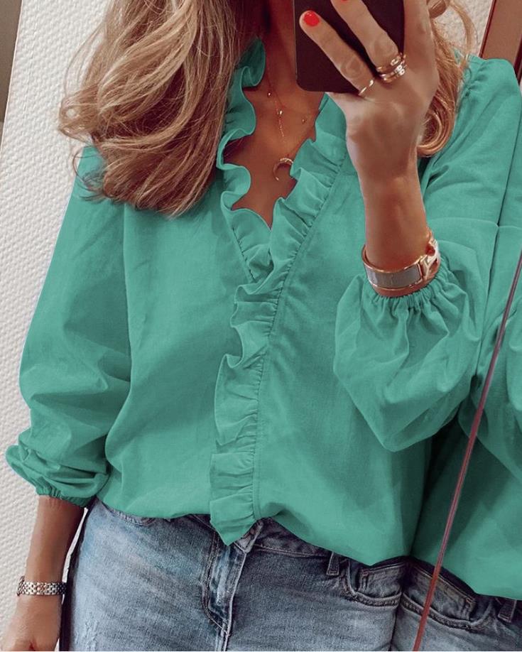 Cintia® | Wolf Blouse With Ruffles And V-Neck
